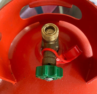 The Adapter converts the Israelian gas bottles (w20 LH) to a 21.8LH European connection outlet